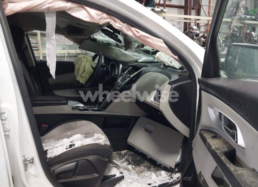 Photo 5 of 2017 Chevrolet Equinox LT (VIN 2GNALCEK1H1517483)