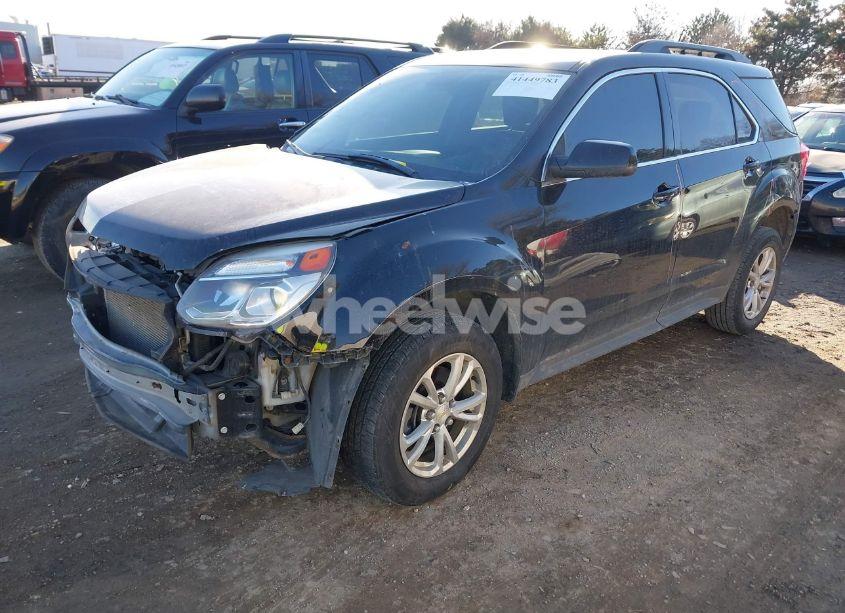 Photo 2 of 2017 Chevrolet Equinox LT (VIN 2GNALCEK1H1571124)