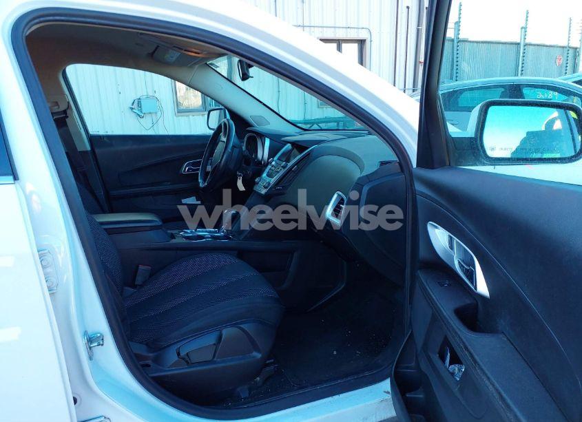 Photo 5 of 2017 Chevrolet Equinox LT (VIN 2GNALCEK1H1588246)