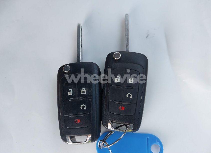 Photo 11 of 2016 Chevrolet Equinox LT (VIN 2GNALCEK2G1180997)