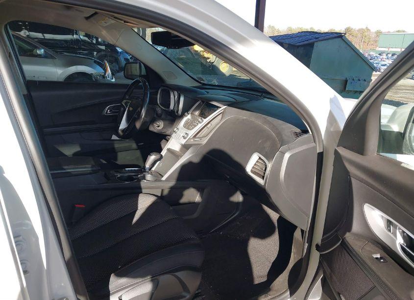 Photo 5 of 2016 Chevrolet Equinox LT (VIN 2GNALCEK2G6107356)