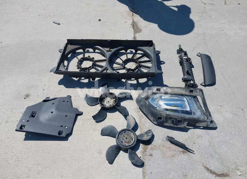 Photo 12 of 2017 Chevrolet Equinox LT (VIN 2GNALCEK2H6225232)