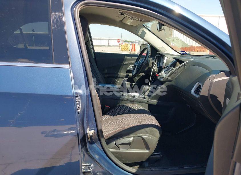 Photo 5 of 2017 Chevrolet Equinox LT (VIN 2GNALCEK2H6225232)