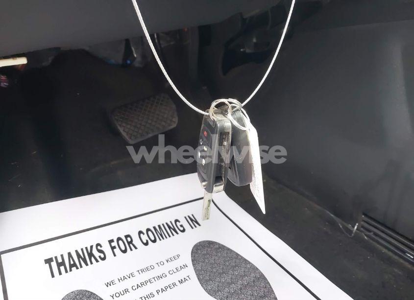 Photo 11 of 2017 Chevrolet Equinox LT (VIN 2GNALCEK2H6272132)