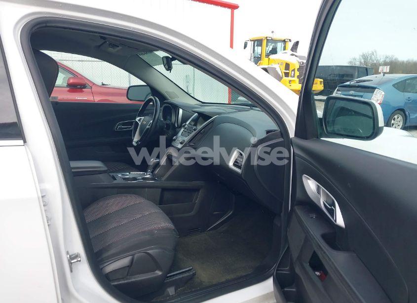 Photo 5 of 2017 Chevrolet Equinox LT (VIN 2GNALCEK2H6272132)