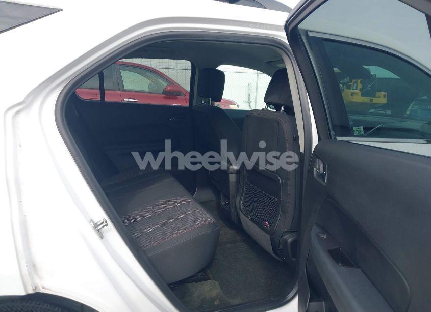 Photo 8 of 2017 Chevrolet Equinox LT (VIN 2GNALCEK2H6272132)