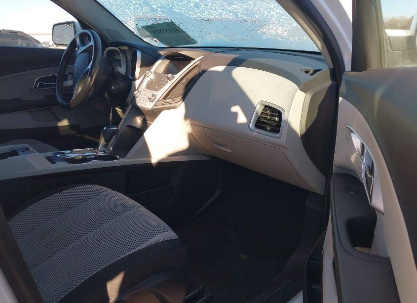 Photo 5 of 2016 Chevrolet Equinox LT (VIN 2GNALCEK3G1145966)