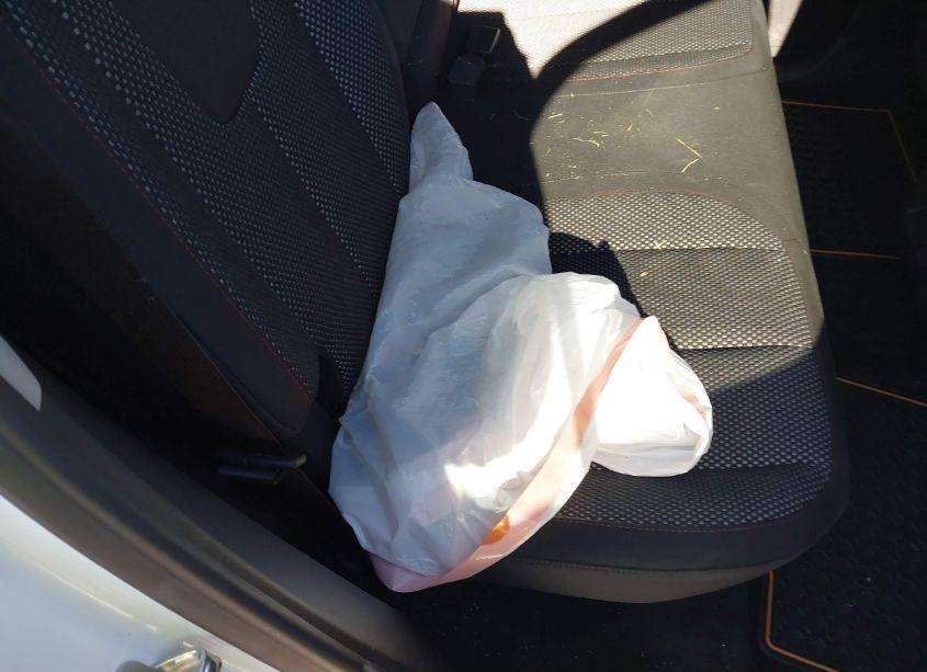 Photo 20 of 2017 Chevrolet Equinox LT (VIN 2GNALCEK3H6147964)