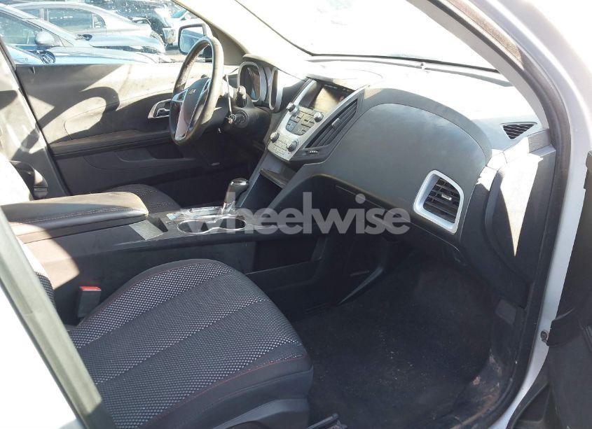 Photo 5 of 2017 Chevrolet Equinox LT (VIN 2GNALCEK3H6160455)