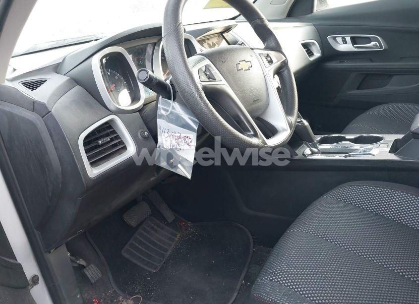 Photo 18 of 2017 Chevrolet Equinox LT (VIN 2GNALCEK3H6182522)