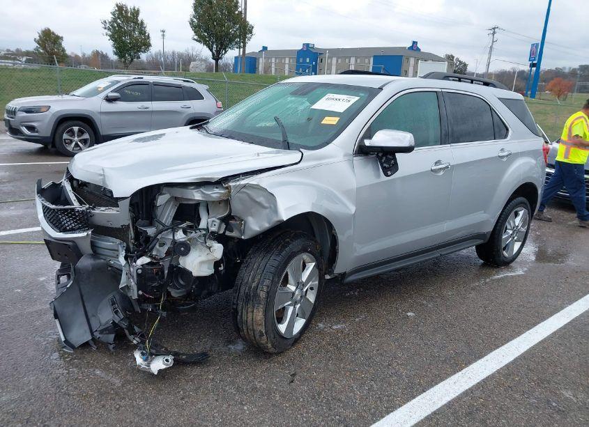 Photo 2 of 2014 Chevrolet Equinox 2LT (VIN 2GNALCEK4E6381588)
