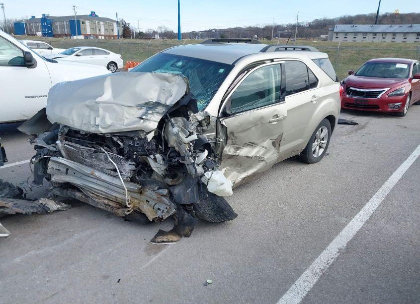 Photo 2 of 2015 Chevrolet Equinox 2LT (VIN 2GNALCEK4F1102638)