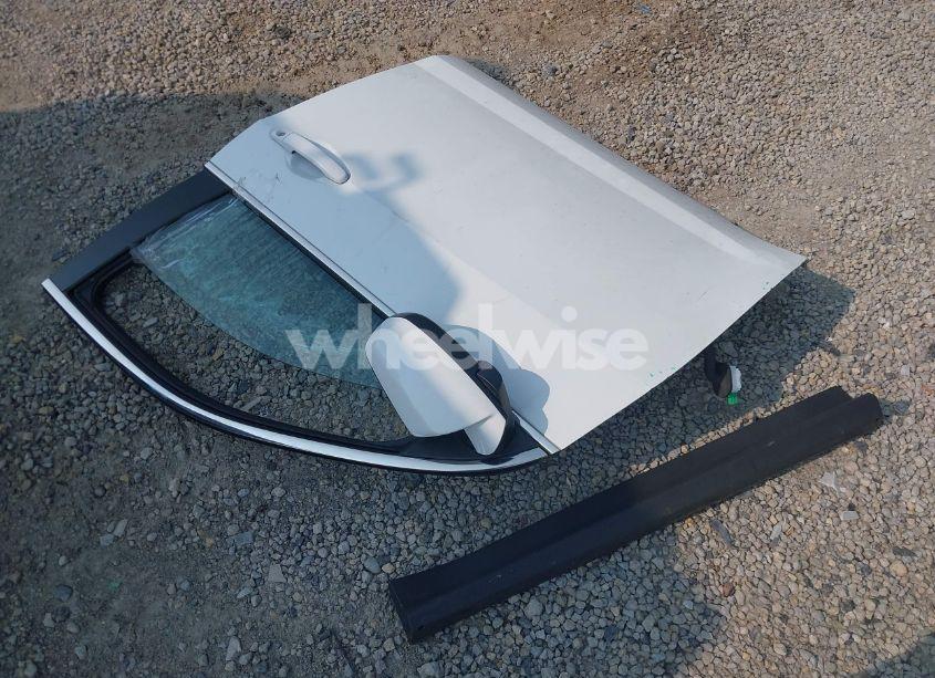 Photo 12 of 2016 Chevrolet Equinox LT (VIN 2GNALCEK4G1158127)