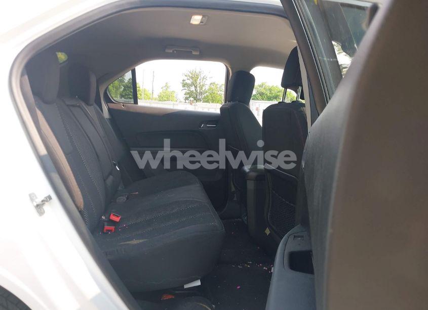 Photo 8 of 2016 Chevrolet Equinox LT (VIN 2GNALCEK4G1158127)