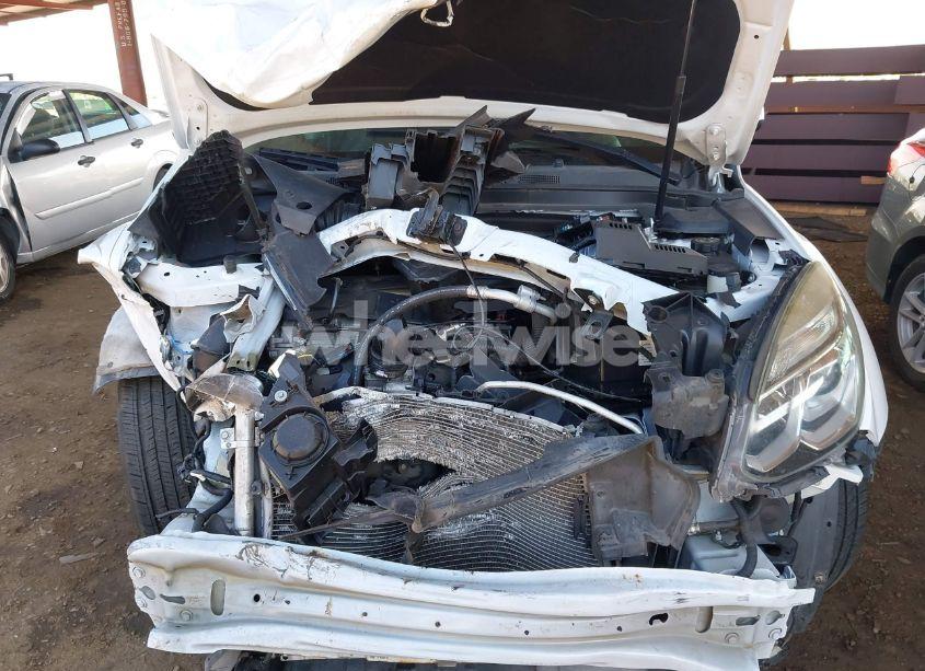 Photo 10 of 2016 Chevrolet Equinox LT (VIN 2GNALCEK4G6272633)