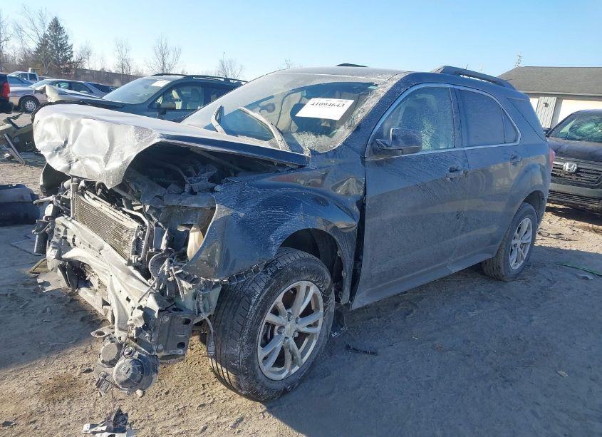 Photo 2 of 2017 Chevrolet Equinox LT (VIN 2GNALCEK4H1568847)