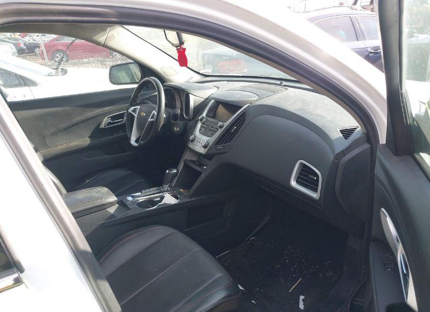 Photo 5 of 2017 Chevrolet Equinox LT (VIN 2GNALCEK4H1569741)