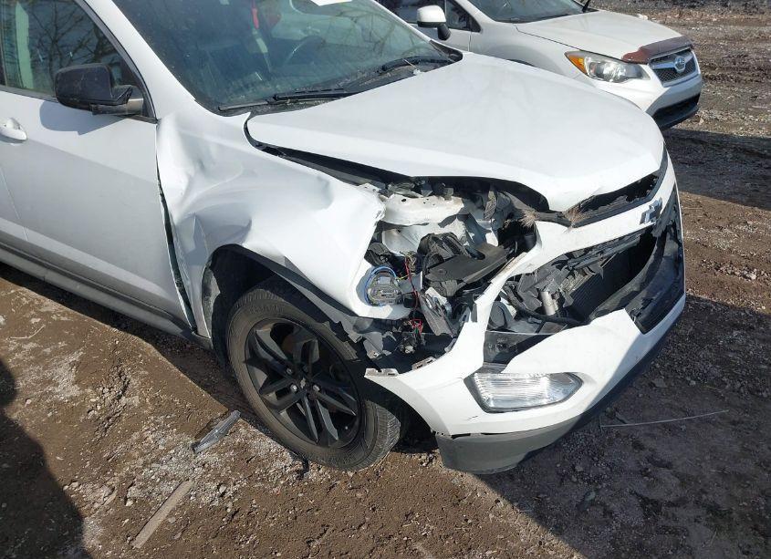 Photo 6 of 2017 Chevrolet Equinox LT (VIN 2GNALCEK4H1569741)