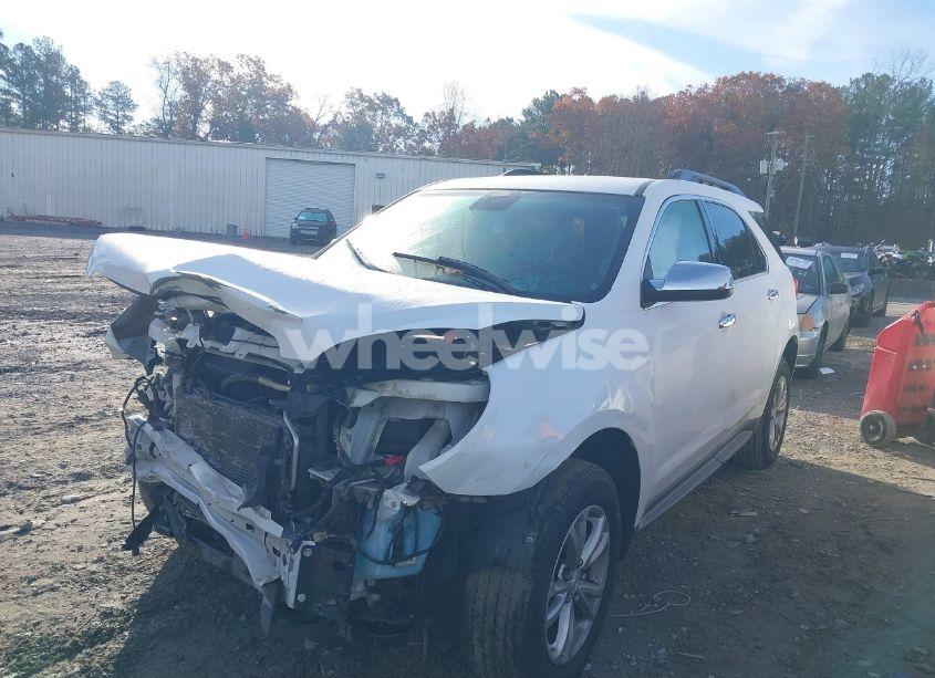 Photo 2 of 2017 Chevrolet Equinox LT (VIN 2GNALCEK4H1613706)