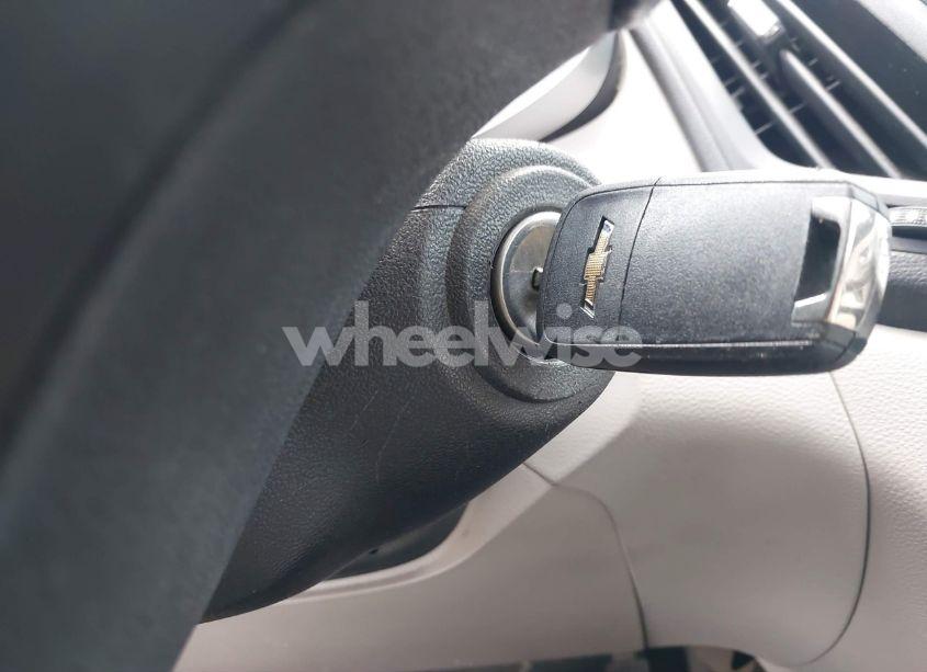 Photo 11 of 2015 Chevrolet Equinox 2LT (VIN 2GNALCEK5F6307453)