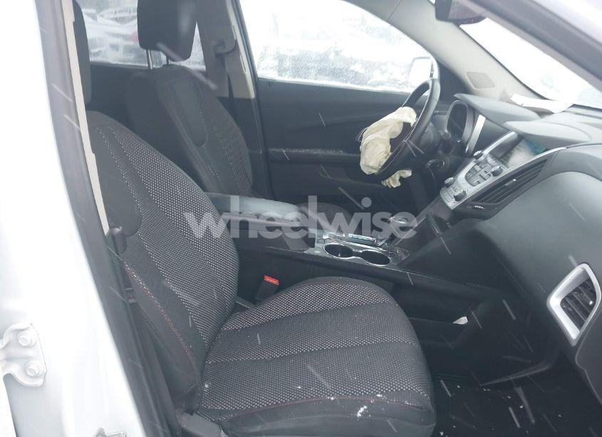 Photo 5 of 2017 Chevrolet Equinox LT (VIN 2GNALCEK5H1528986)