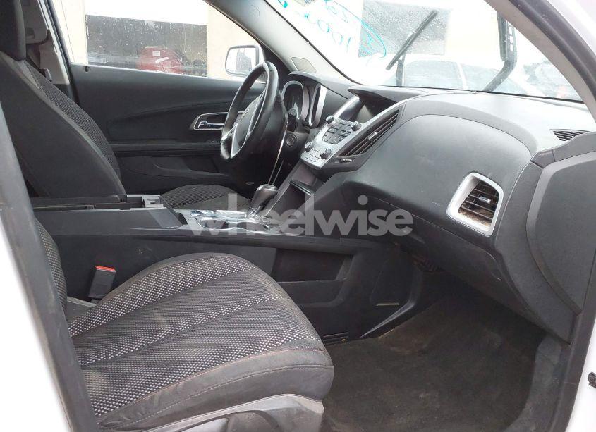 Photo 5 of 2017 Chevrolet Equinox LT (VIN 2GNALCEK5H1549384)