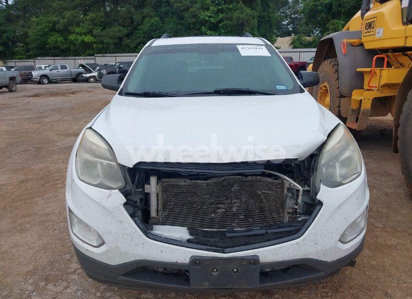 Photo 6 of 2017 Chevrolet Equinox LT (VIN 2GNALCEK5H1581669)