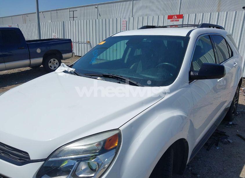 Photo 6 of 2017 Chevrolet Equinox LT (VIN 2GNALCEK5H6224298)