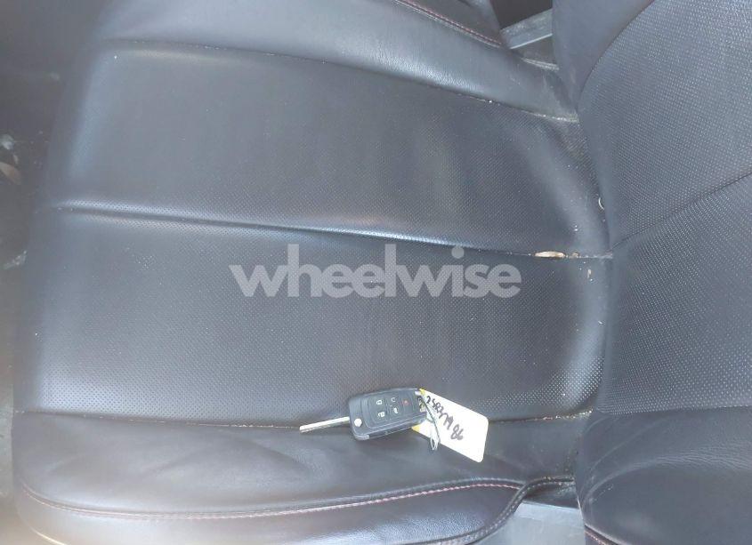 Photo 11 of 2015 Chevrolet Equinox 2LT (VIN 2GNALCEK6F6216594)