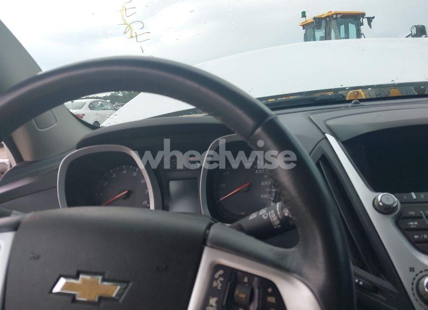 Photo 7 of 2016 Chevrolet Equinox LT (VIN 2GNALCEK6G1150126)