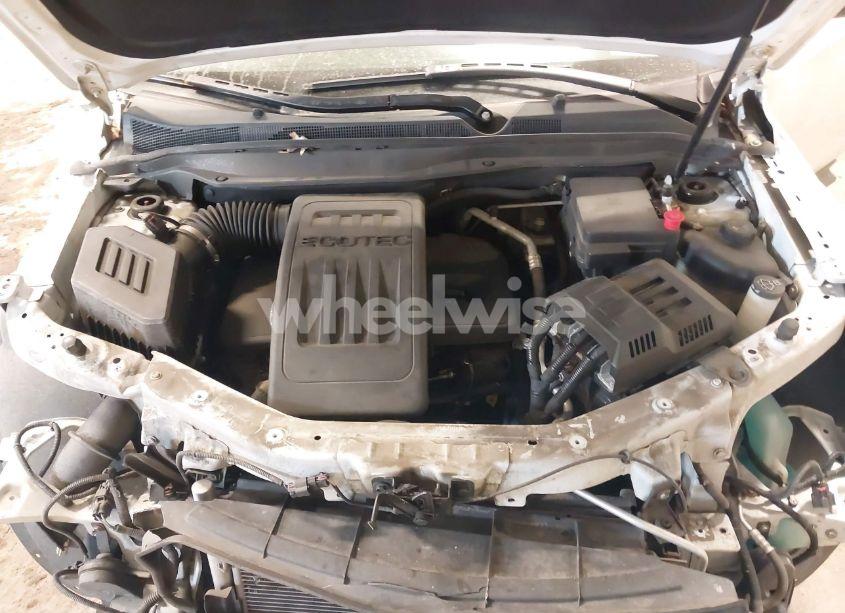 Photo 10 of 2016 Chevrolet Equinox LT (VIN 2GNALCEK6G6153711)