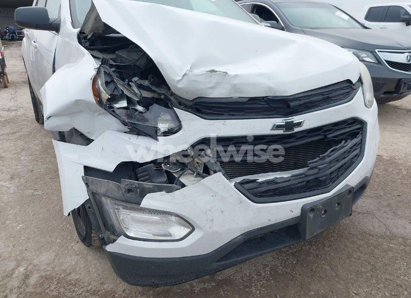 Photo 6 of 2017 Chevrolet Equinox LT (VIN 2GNALCEK6H1582264)