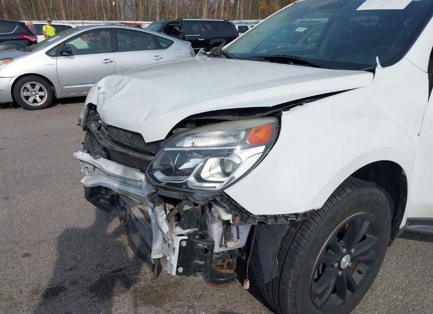 Photo 6 of 2017 Chevrolet Equinox LT (VIN 2GNALCEK6H1616252)