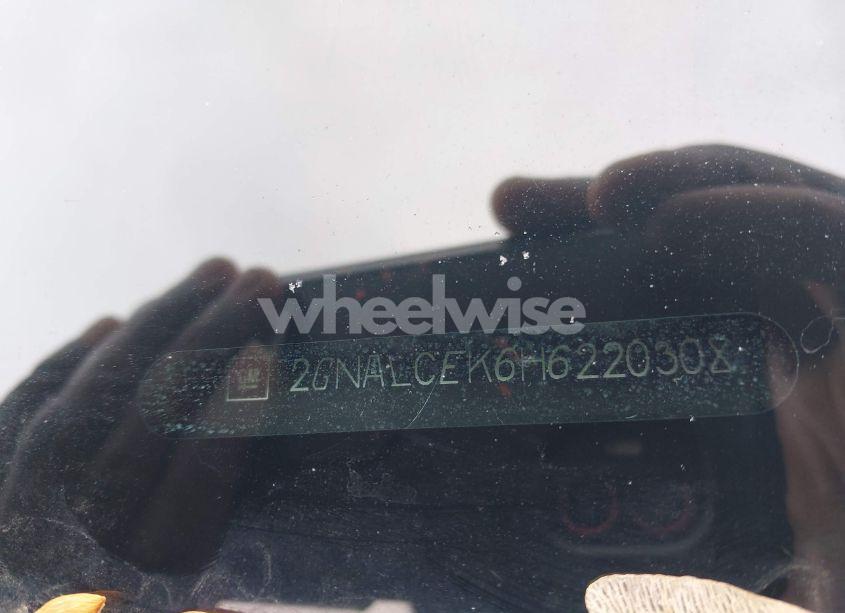 Photo 9 of 2017 Chevrolet Equinox LT (VIN 2GNALCEK6H6220308)