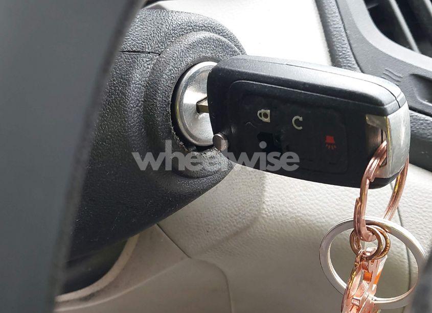 Photo 11 of 2017 Chevrolet Equinox LT (VIN 2GNALCEK6H6245340)