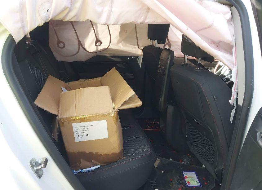 Photo 8 of 2017 Chevrolet Equinox LT (VIN 2GNALCEK6H6247170)