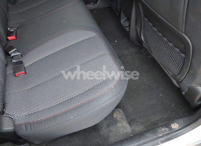 Photo 8 of 2016 Chevrolet Equinox LT (VIN 2GNALCEK7G1182339)