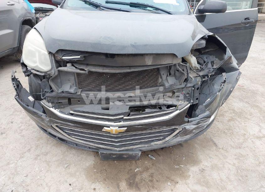 Photo 6 of 2017 Chevrolet Equinox LT (VIN 2GNALCEK7H6221693)