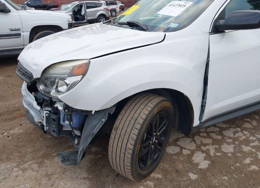 Photo 19 of 2017 Chevrolet Equinox LT (VIN 2GNALCEK7H6258839)