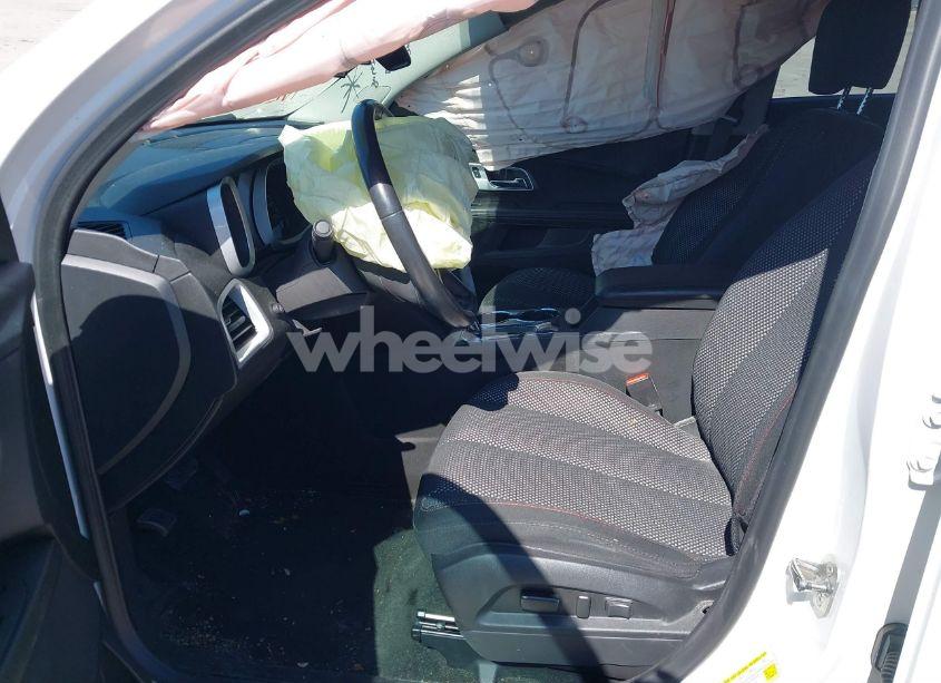 Photo 5 of 2017 Chevrolet Equinox LT (VIN 2GNALCEK7H6271946)