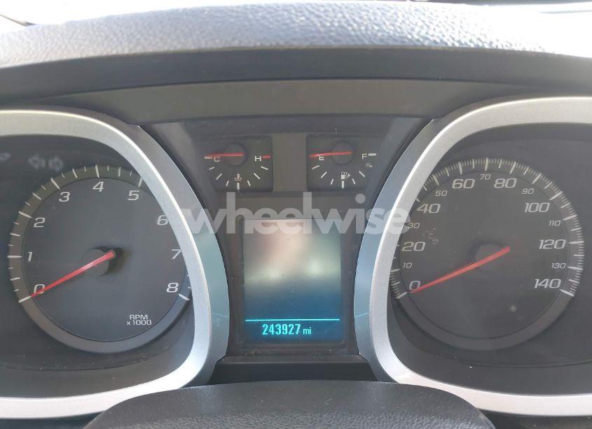 Photo 7 of 2017 Chevrolet Equinox LT (VIN 2GNALCEK7H6288715)