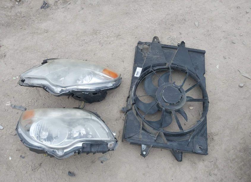 Photo 12 of 2015 Chevrolet Equinox 2LT (VIN 2GNALCEK8F6300772)