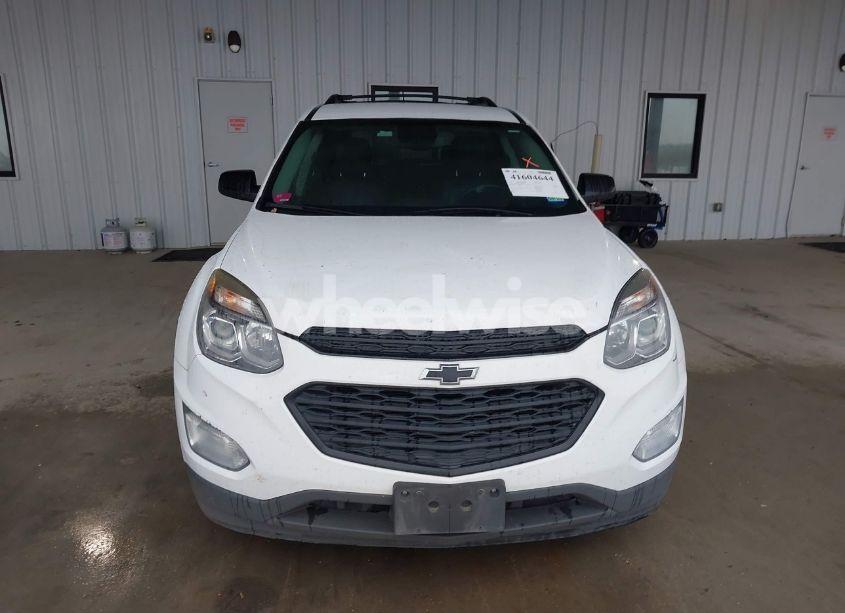 Photo 6 of 2017 Chevrolet Equinox LT (VIN 2GNALCEK8H1556295)