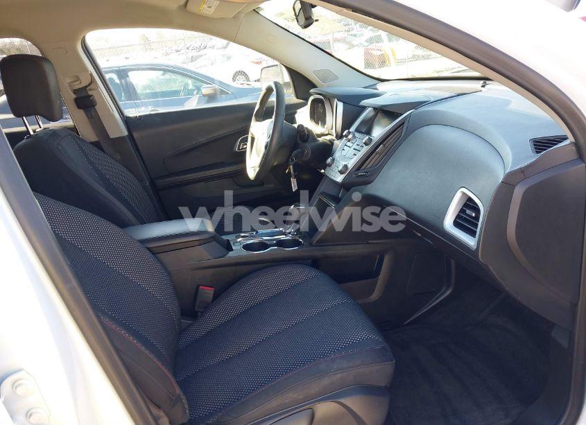 Photo 5 of 2017 Chevrolet Equinox LT (VIN 2GNALCEK8H1589779)