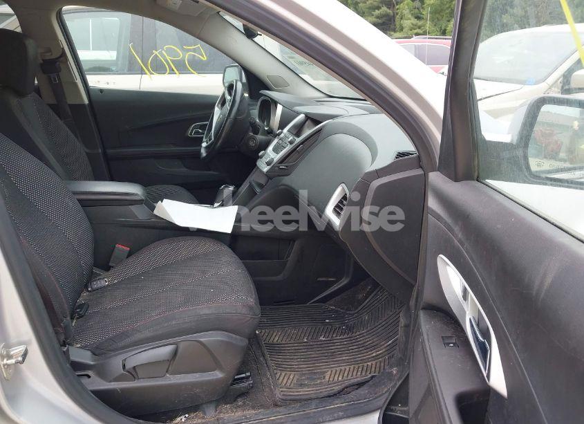 Photo 5 of 2016 Chevrolet Equinox LT (VIN 2GNALCEK9G1168510)