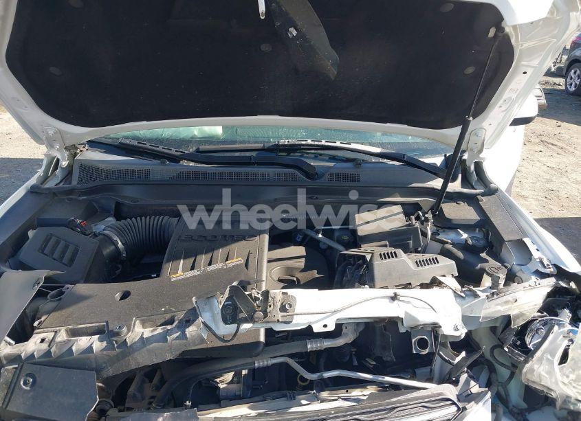 Photo 10 of 2016 Chevrolet Equinox LT (VIN 2GNALCEK9G6185441)