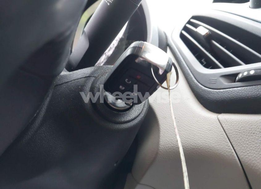 Photo 11 of 2016 Chevrolet Equinox LT (VIN 2GNALCEK9G6309370)