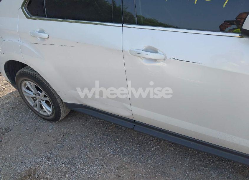 Photo 18 of 2017 Chevrolet Equinox LT (VIN 2GNALCEK9H1524472)