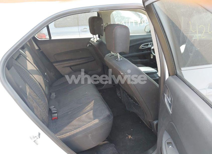 Photo 8 of 2017 Chevrolet Equinox LT (VIN 2GNALCEK9H1524472)