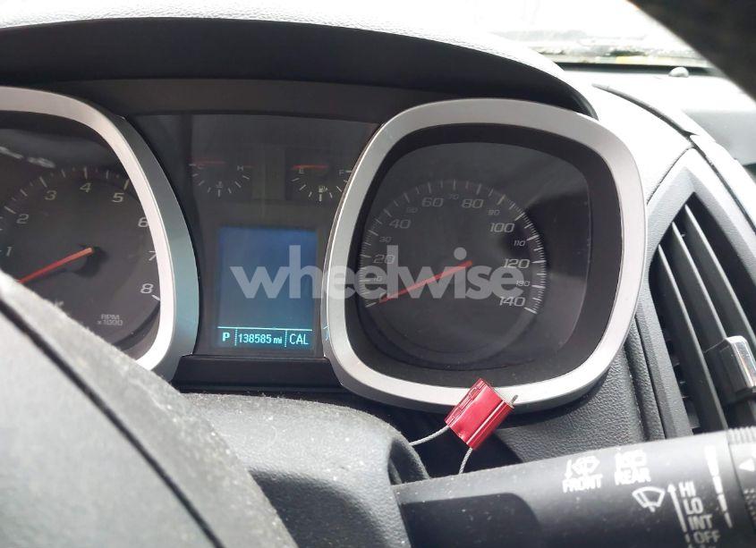 Photo 7 of 2017 Chevrolet Equinox LT (VIN 2GNALCEK9H1571145)